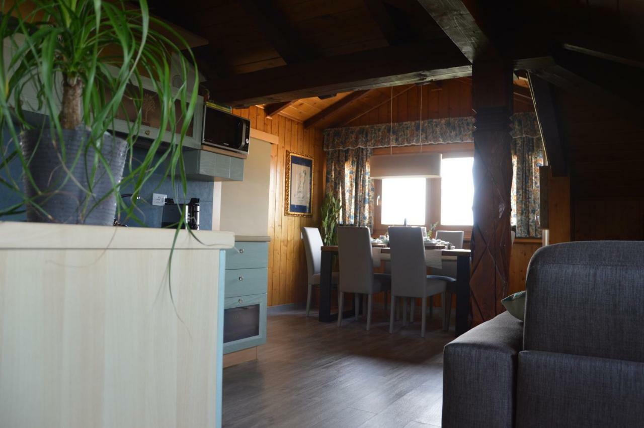 Il Nido Dei Sogni Sanzeno Apartment Bagian luar foto