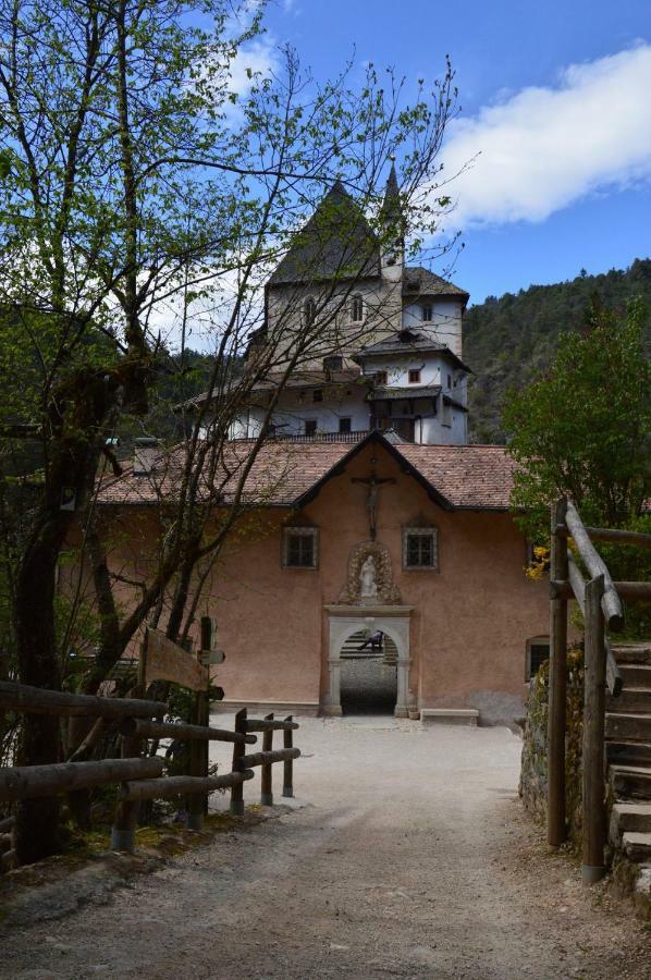 Il Nido Dei Sogni Sanzeno Apartment Bagian luar foto