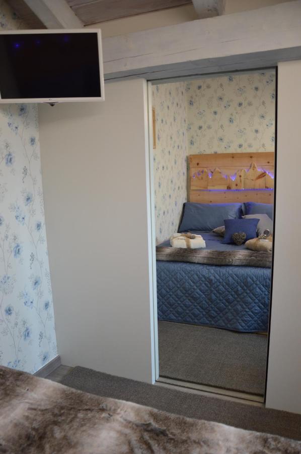 Il Nido Dei Sogni Sanzeno Apartment Bagian luar foto